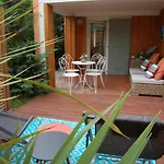 Bed & Breakfast Chaleemar 3*