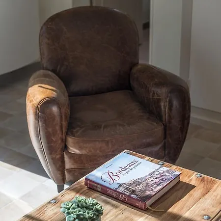 לינה וארוחת בוקר Chaleemar